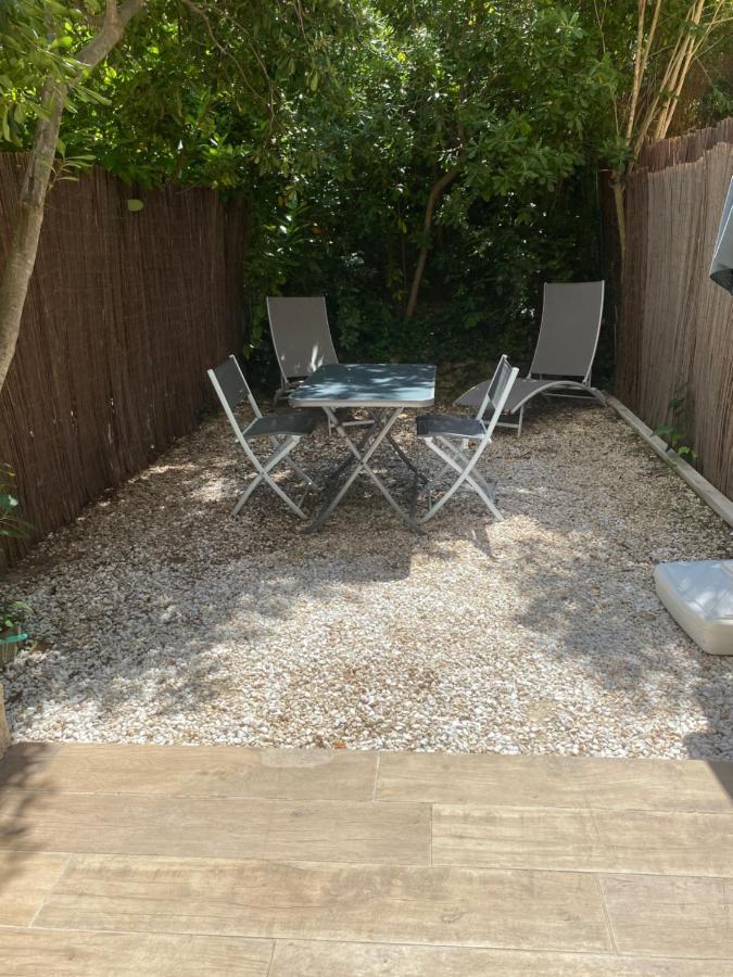 Appartement Little Garden à Saint-Cyr-sur-Mer Extérieur photo